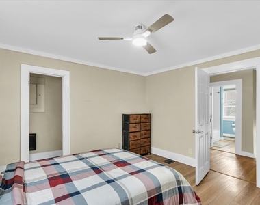 502 W John Street - Photo Thumbnail 24