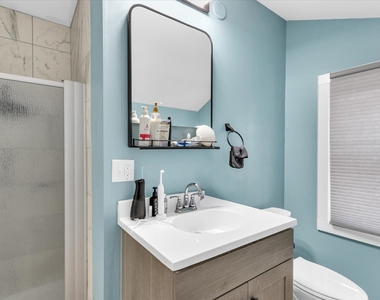 502 W John Street - Photo Thumbnail 22