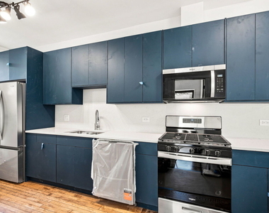 5402 S Woodlawn Avenue - Photo Thumbnail 9