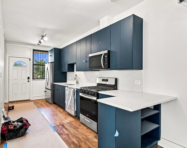 5402 S Woodlawn Avenue - Photo Thumbnail 8