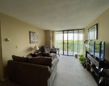 509 Aurora Avenue - Photo Thumbnail 7