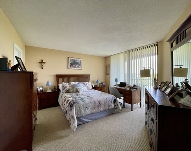 509 Aurora Avenue - Photo Thumbnail 10
