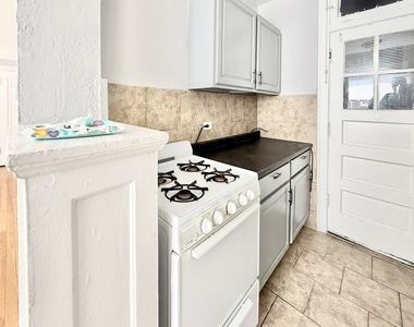 2801 W Lunt Avenue - Photo Thumbnail 6