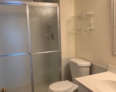 600 Thames Parkway - Photo Thumbnail 17