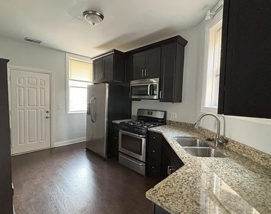3613 W Palmer Street - Photo Thumbnail 5