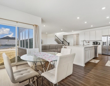 16117 S Longcommon Lane - Photo Thumbnail 3