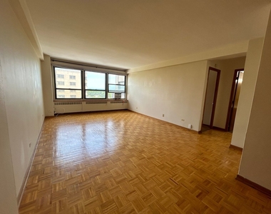 4180 N Marine Drive - Photo Thumbnail 1