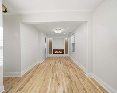 1934 W Race Avenue - Photo Thumbnail 13