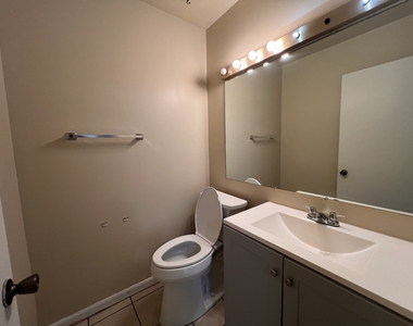 951 Wilshire Court - Photo Thumbnail 14