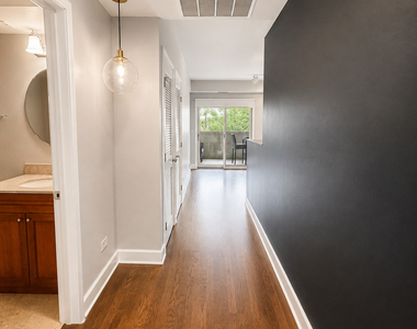 437 W North Avenue - Photo Thumbnail 4