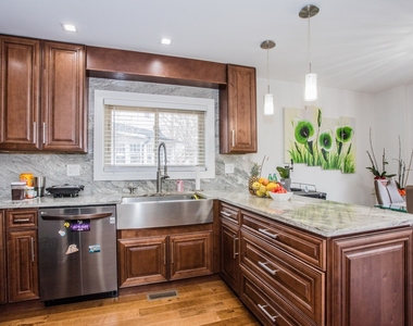 431 N Northwest Highway - Photo Thumbnail 12