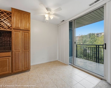 6000 Oakwood Drive - Photo Thumbnail 6