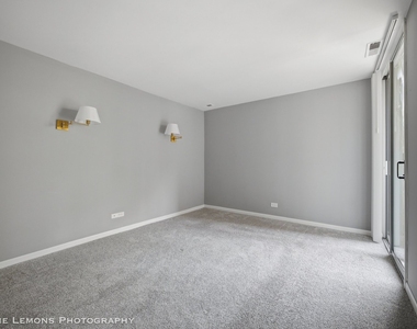 6000 Oakwood Drive - Photo Thumbnail 10