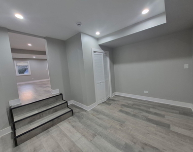 861 Campbell Avenue - Photo Thumbnail 4