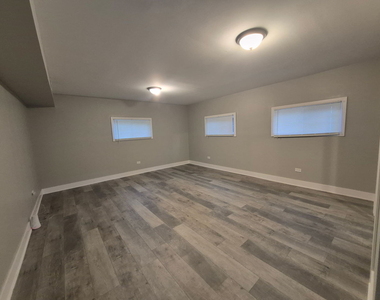 861 Campbell Avenue - Photo Thumbnail 5