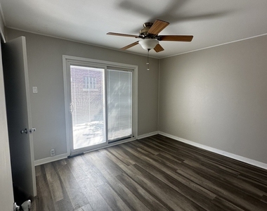11613 S Kedzie Avenue - Photo Thumbnail 5