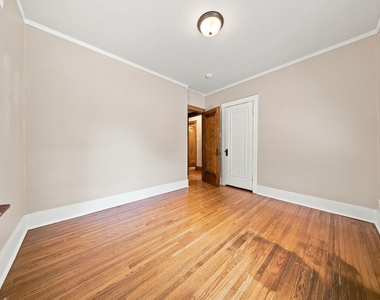 30 S Commonwealth Avenue - Photo Thumbnail 13
