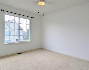 284 Edmundton Circle - Photo Thumbnail 17