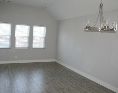 3706 N Drake Avenue - Photo Thumbnail 6