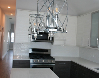 3706 N Drake Avenue - Photo Thumbnail 13
