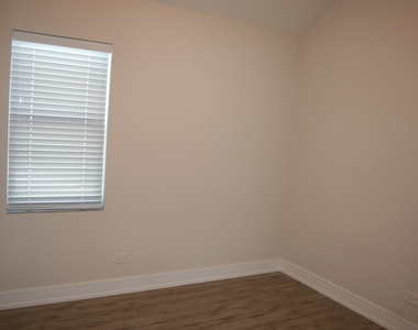 3706 N Drake Avenue - Photo Thumbnail 21