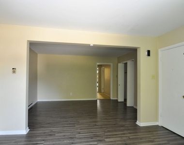 214 S Bloomington Street - Photo Thumbnail 1