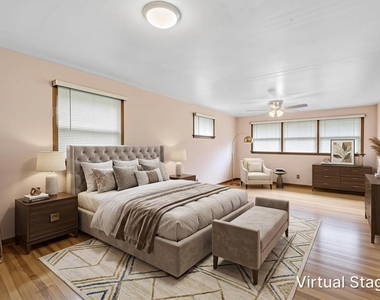 921 Wilmot Road - Photo Thumbnail 7