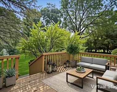 921 Wilmot Road - Photo Thumbnail 4