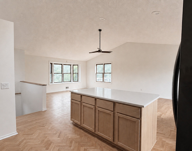 23689 N Midlothian Road - Photo Thumbnail 4