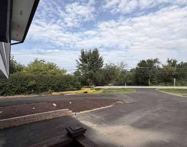 23689 N Midlothian Road - Photo Thumbnail 24