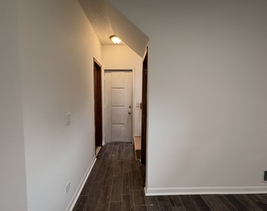 23689 N Midlothian Road - Photo Thumbnail 16