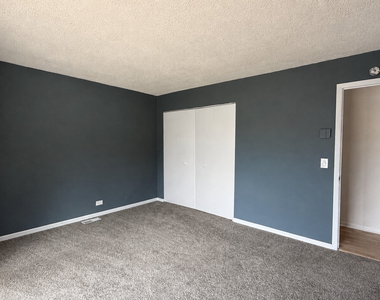 23689 N Midlothian Road - Photo Thumbnail 9