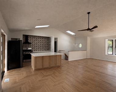 23689 N Midlothian Road - Photo Thumbnail 6