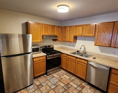 277 W Treehouse Lane - Photo Thumbnail 4