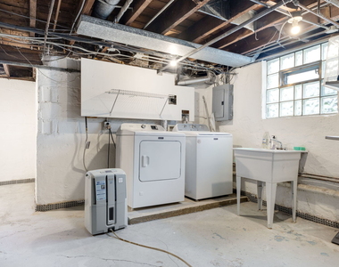 612 S Madison Street - Photo Thumbnail 15