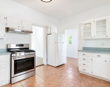 612 S Madison Street - Photo Thumbnail 7