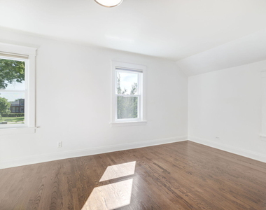 612 S Madison Street - Photo Thumbnail 10