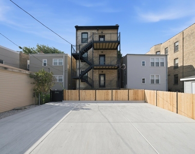 2442 W Wilson Avenue - Photo Thumbnail 11