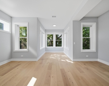 2442 W Wilson Avenue - Photo Thumbnail 1