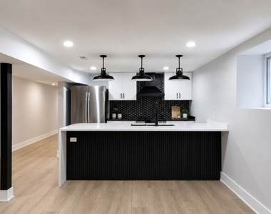 6141 S Greenwood Avenue - Photo Thumbnail 2