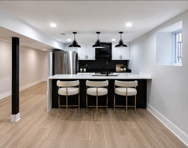 6141 S Greenwood Avenue - Photo Thumbnail 3