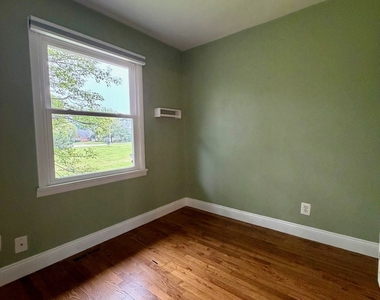5s481 Glenoban Drive - Photo Thumbnail 24