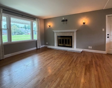 5s481 Glenoban Drive - Photo Thumbnail 27