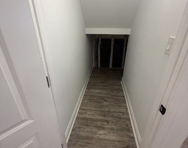 4040 W Roscoe Street - Photo Thumbnail 13