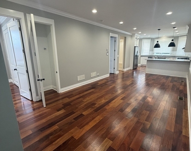 4040 W Roscoe Street - Photo Thumbnail 7