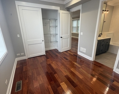 4040 W Roscoe Street - Photo Thumbnail 4