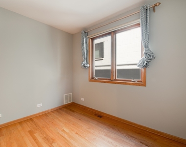 1508 W Superior Street - Photo Thumbnail 5