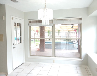 16355 Flint Run Way - Photo Thumbnail 14