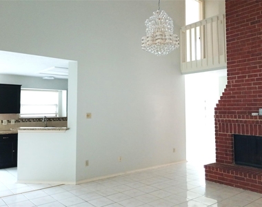 16355 Flint Run Way - Photo Thumbnail 6