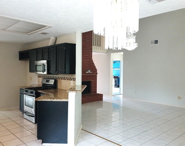 16355 Flint Run Way - Photo Thumbnail 15